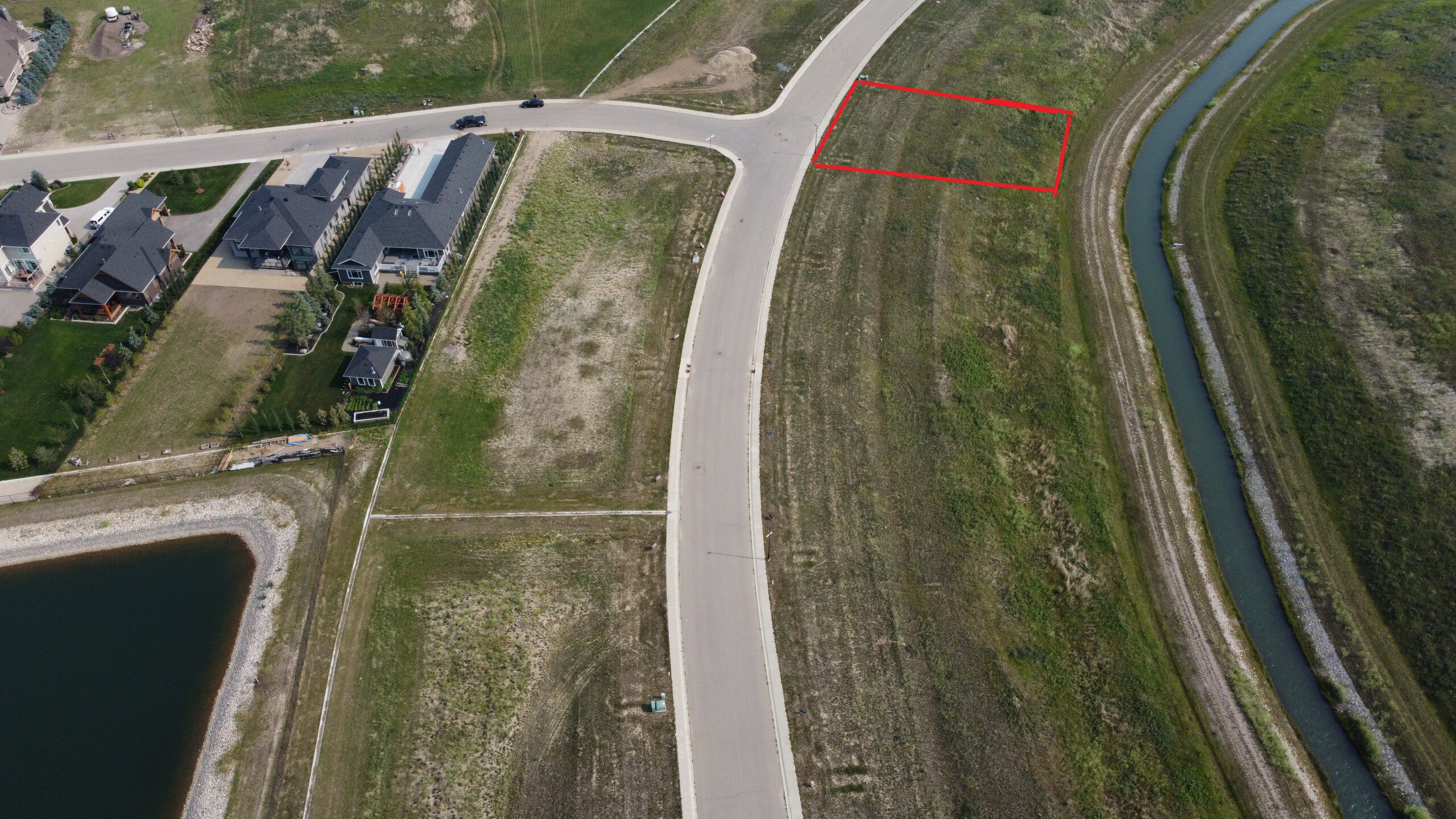 295 Muirfield Crescent. The Lakes of Muirfield Lot